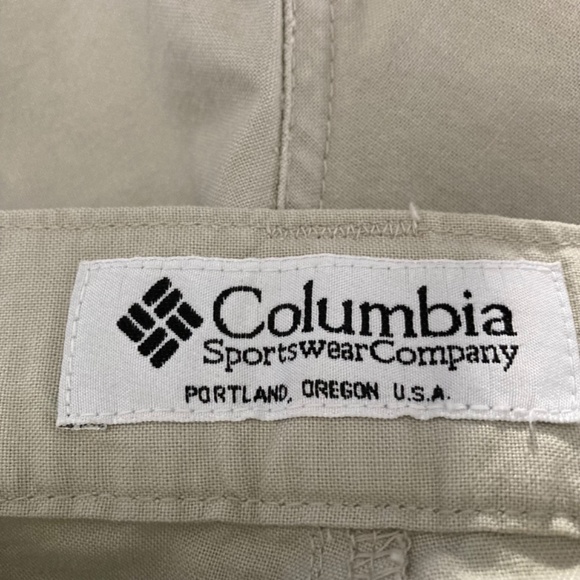 Columbia Hiking Shorts - Picture 6 of 6